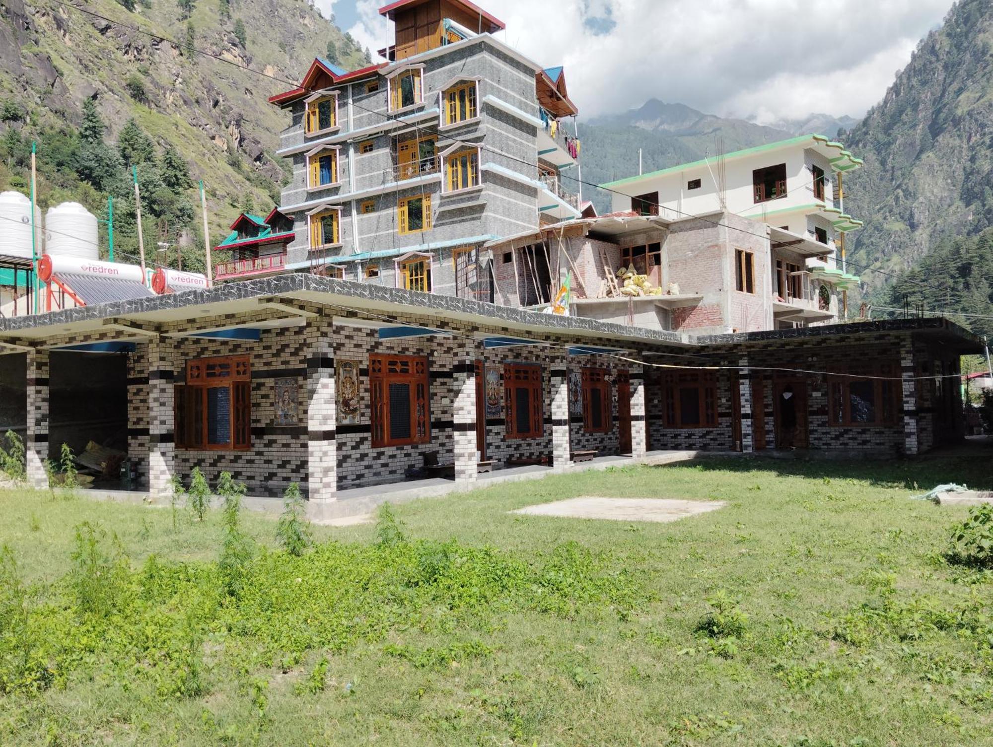 Hotel Dog N Hill Kasol Exterior foto