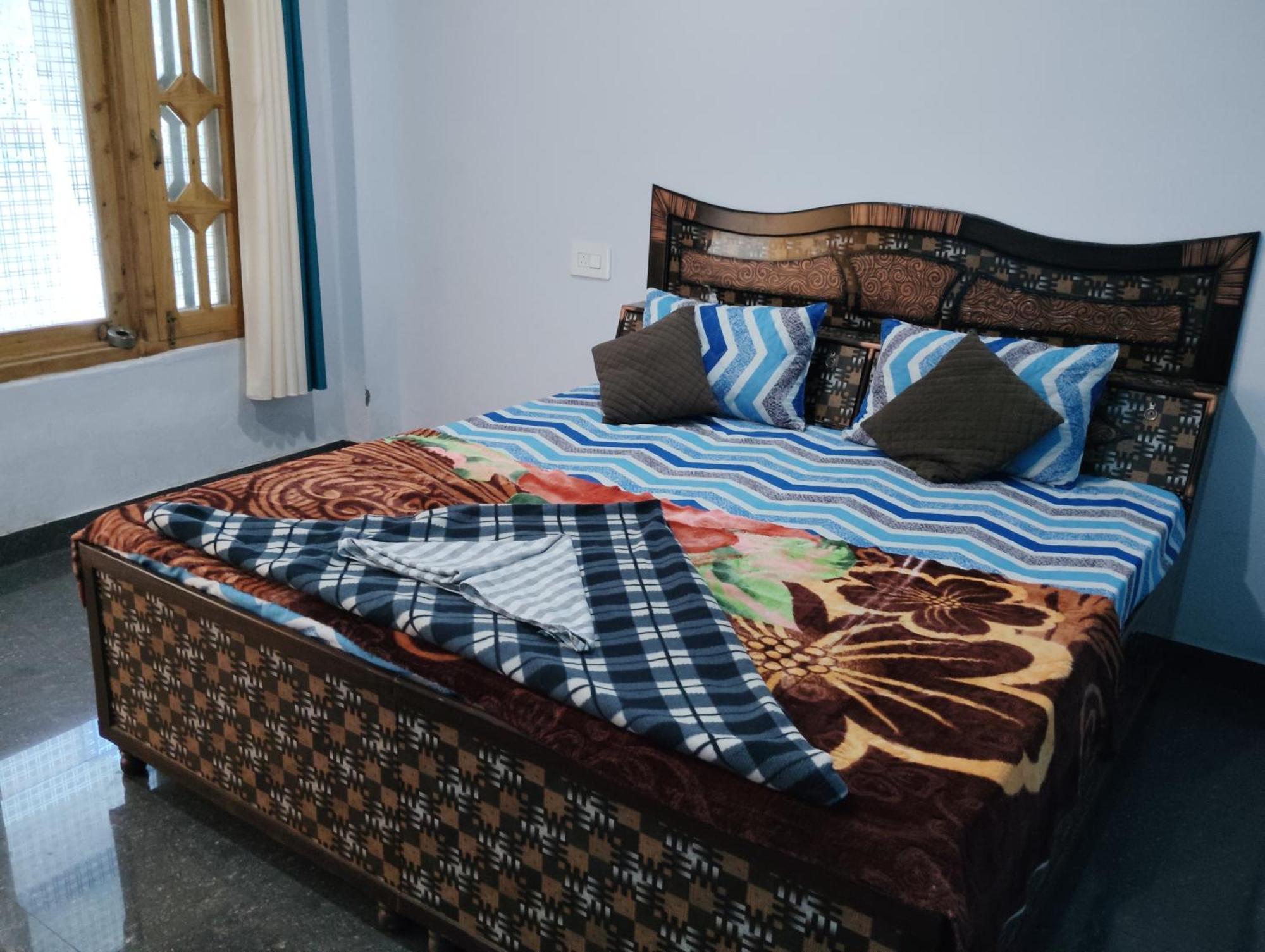 Hotel Dog N Hill Kasol Exterior foto